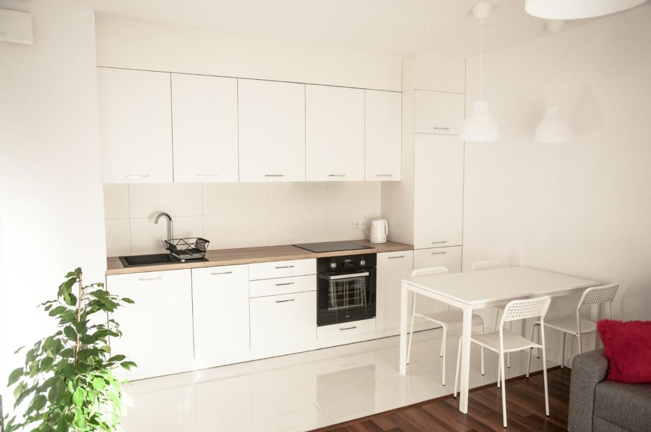 לודז' Apartament Rosso מראה חיצוני תמונה